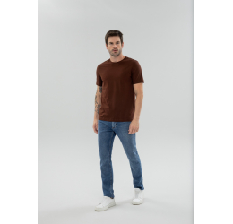 CAMISETA MASCULINA BÁSICA EM ALGODÃO PIMA MARROM CINNANON 72139 - HANGAR 33