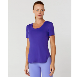 T-SHIRT SKIN FIT ALONGADA AZUL TOTAL - ALTO GIRO 